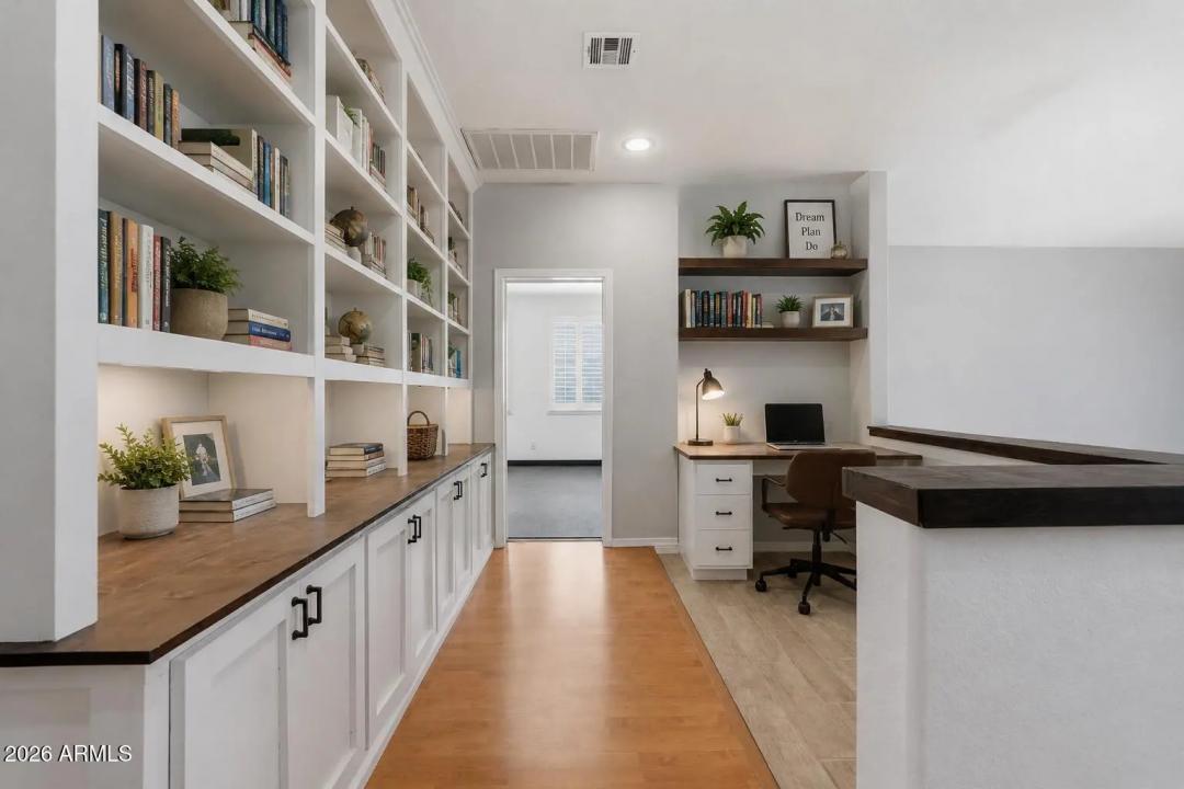 Real Estate Picture 30