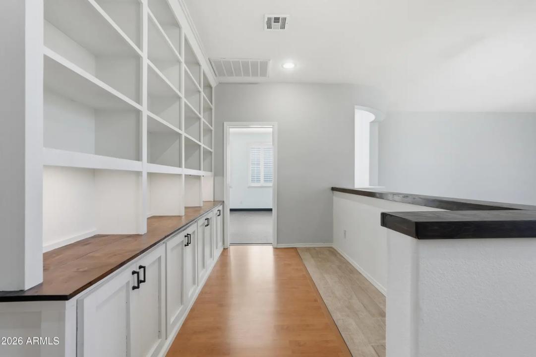 Real Estate Picture 35