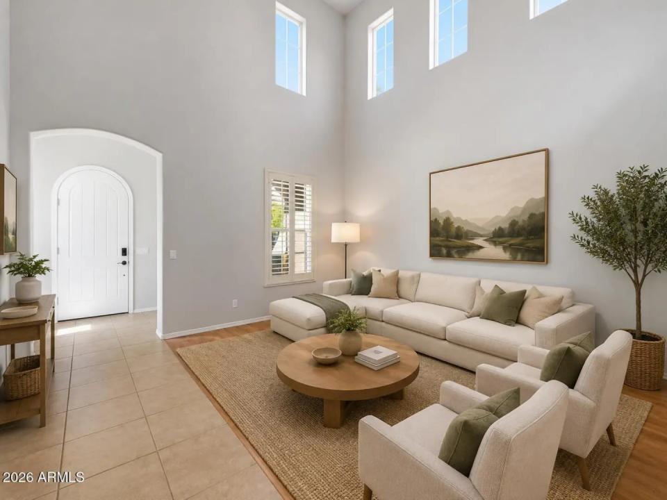 Real Estate Picture 4