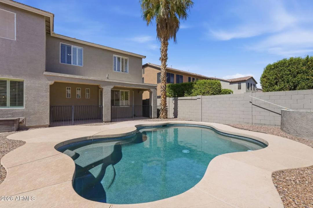 Real Estate Picture 36