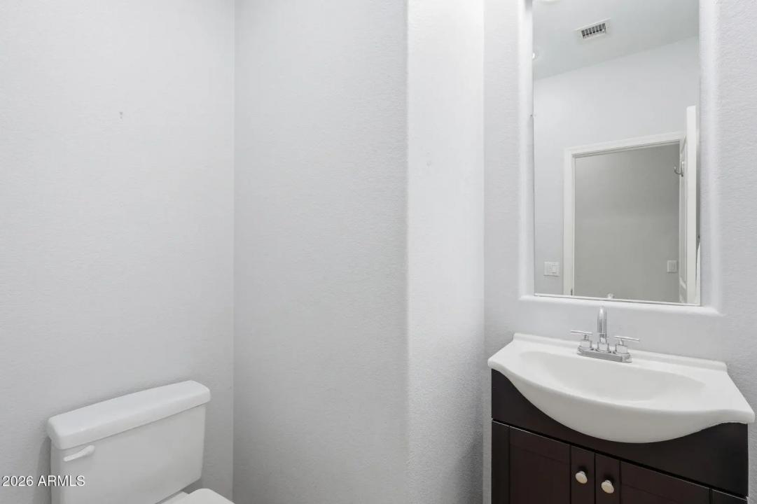 Real Estate Picture 38