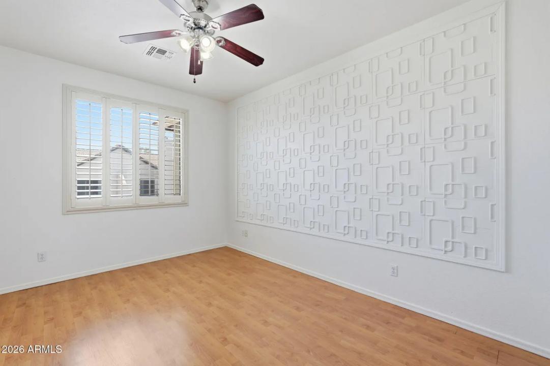 Real Estate Picture 26