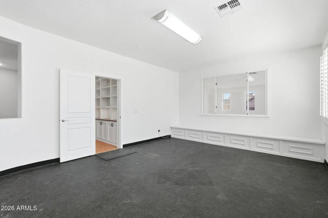 Real Estate Picture 33