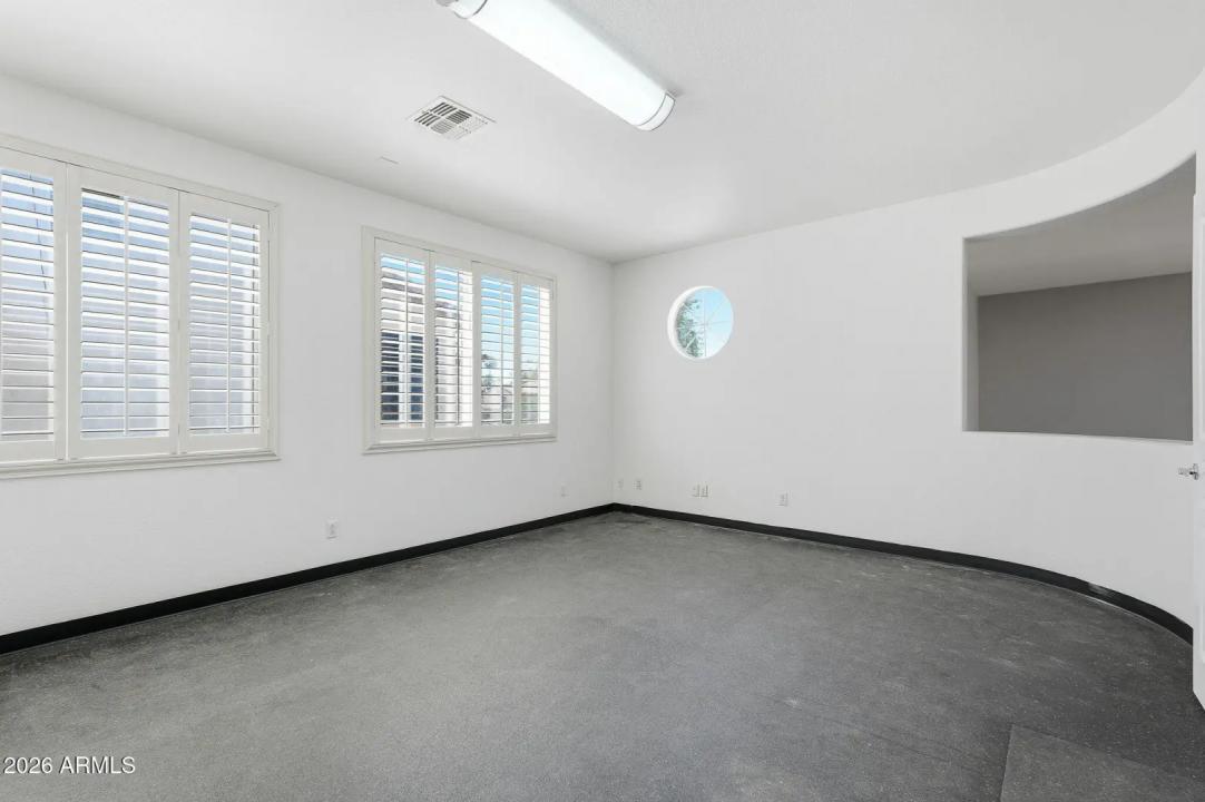 Real Estate Picture 34