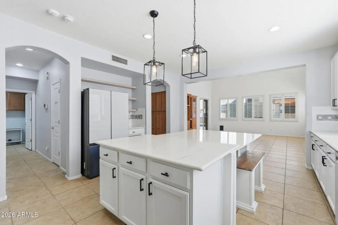 Real Estate Picture 10