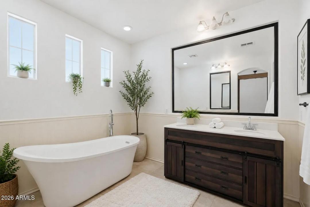 Real Estate Picture 17