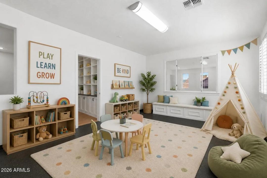 Real Estate Picture 29