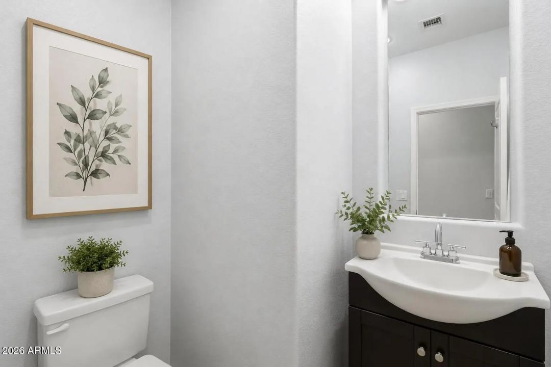 Real Estate Picture 37