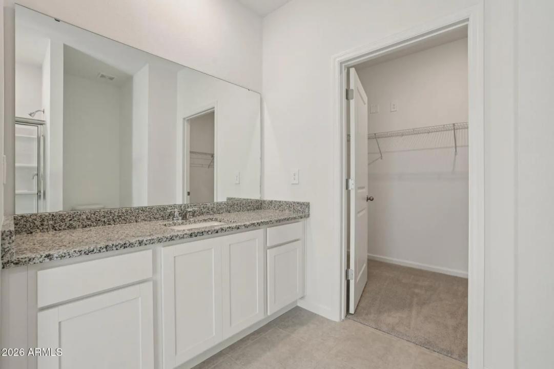 Real Estate Picture 14