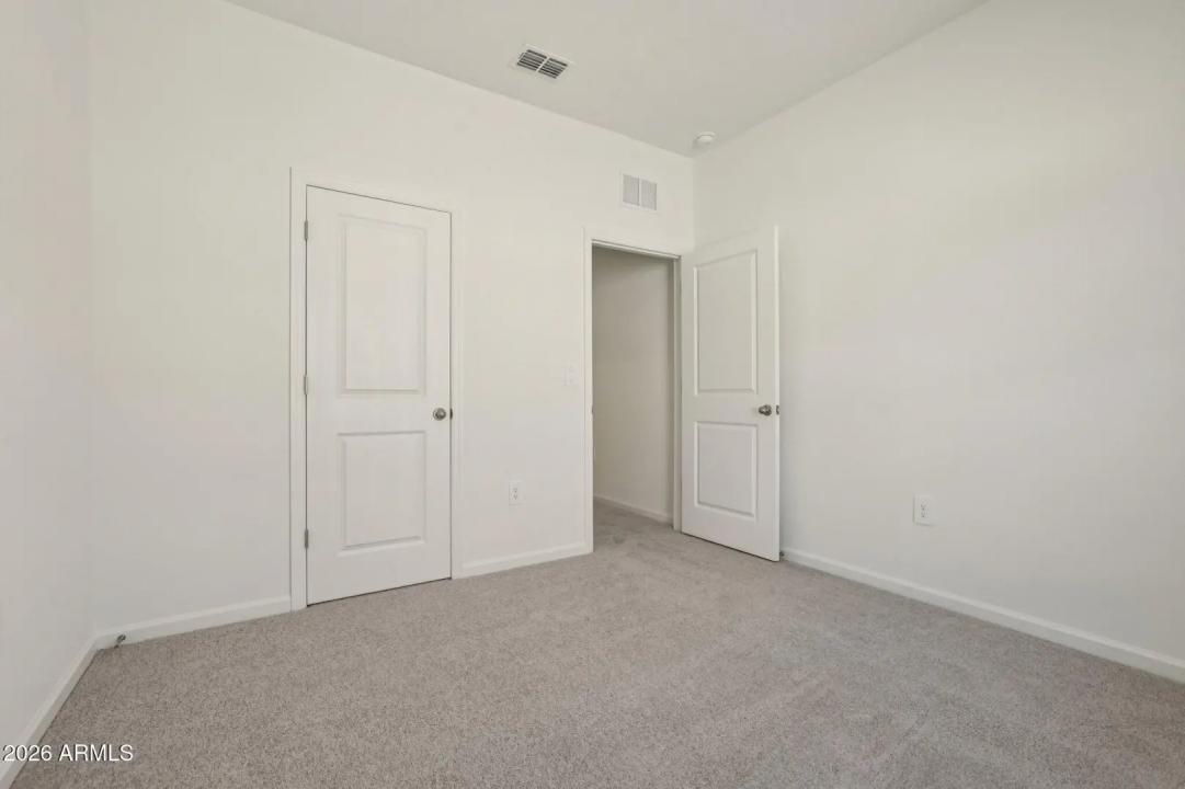 Real Estate Picture 18