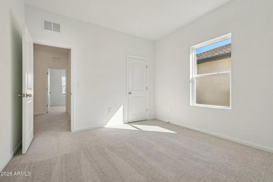 Real Estate Picture 23
