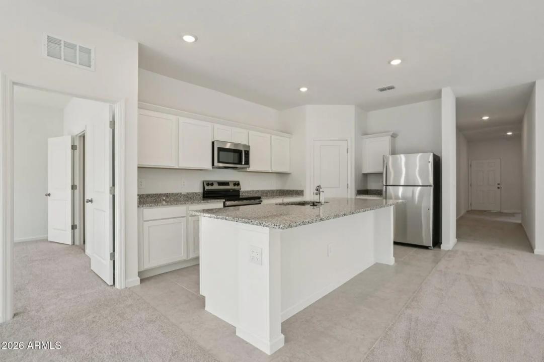 Real Estate Picture 28