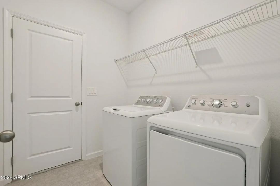 Real Estate Picture 33