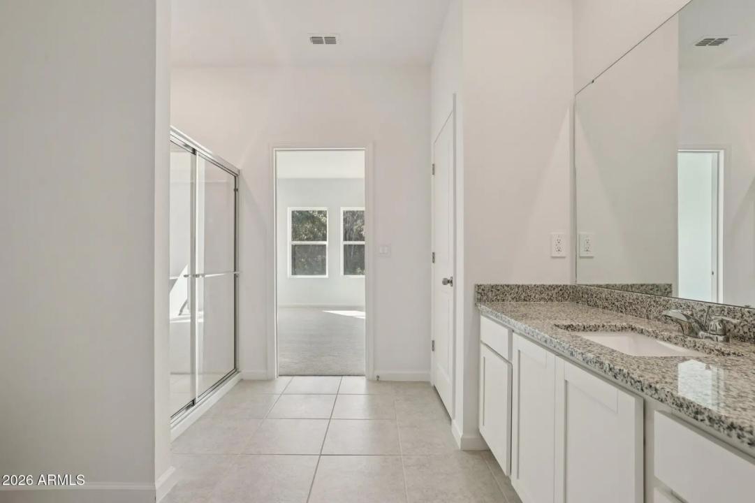 Real Estate Picture 35