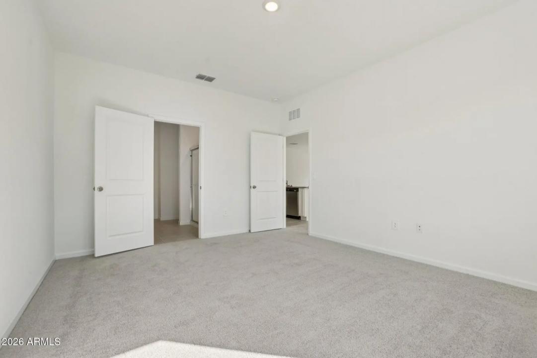 Real Estate Picture 36
