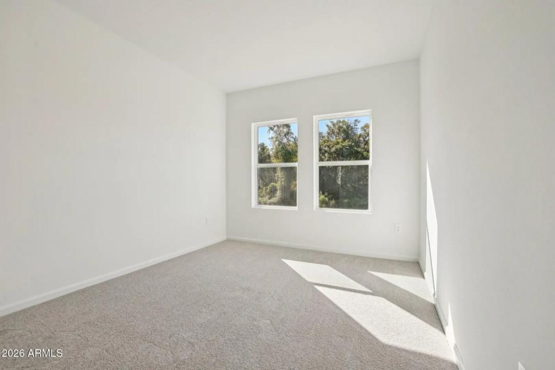 Real Estate Picture 37