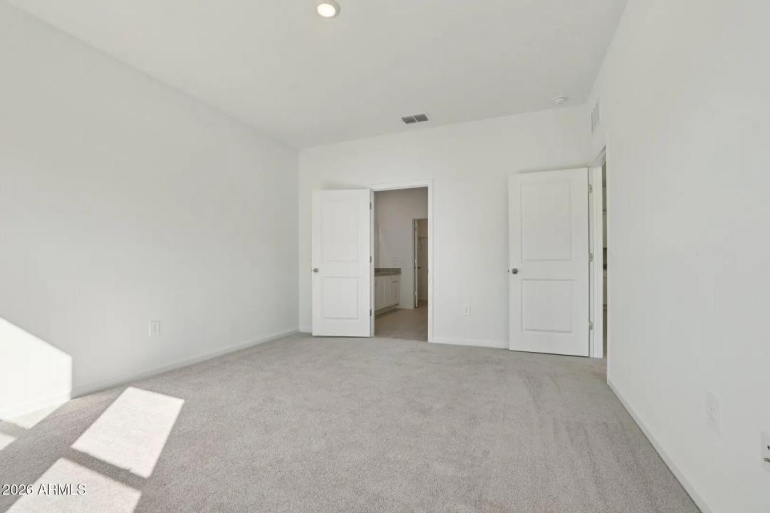 Real Estate Picture 39