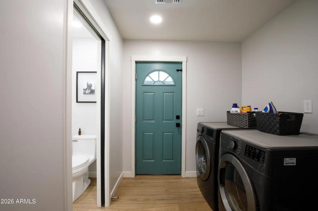Real Estate Picture 23
