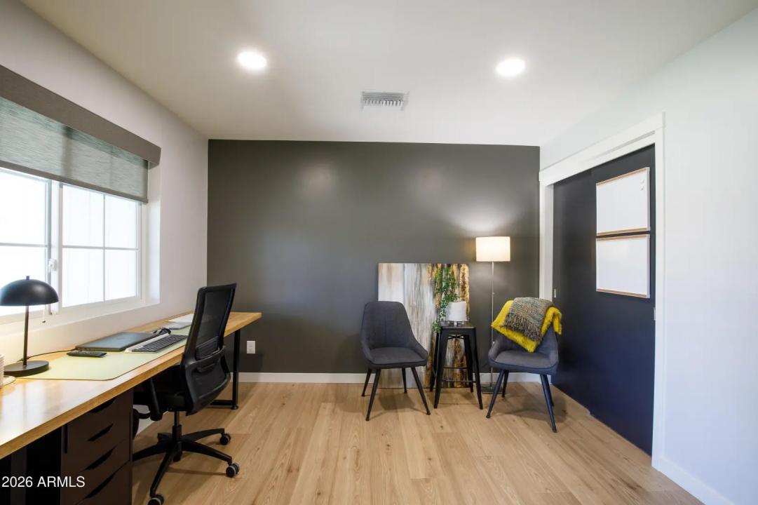 Real Estate Picture 6