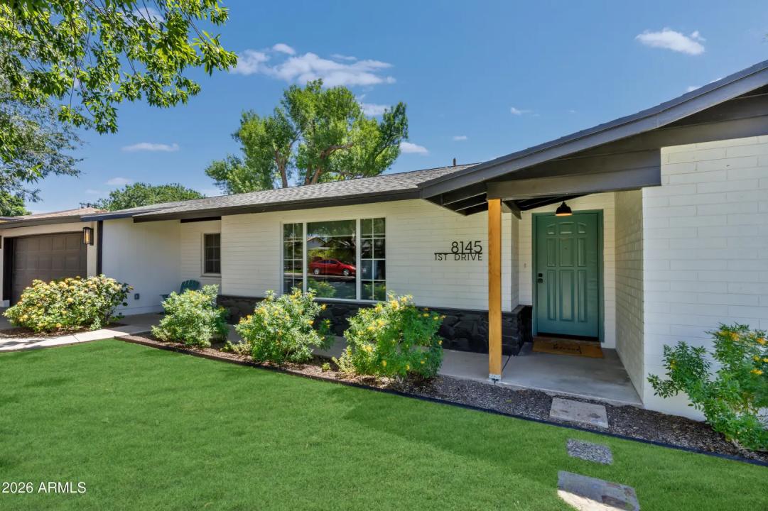 Real Estate Picture 1