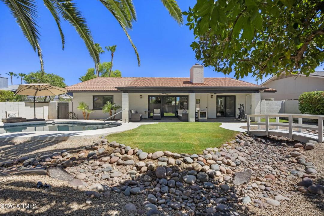 Real Estate Picture 22
