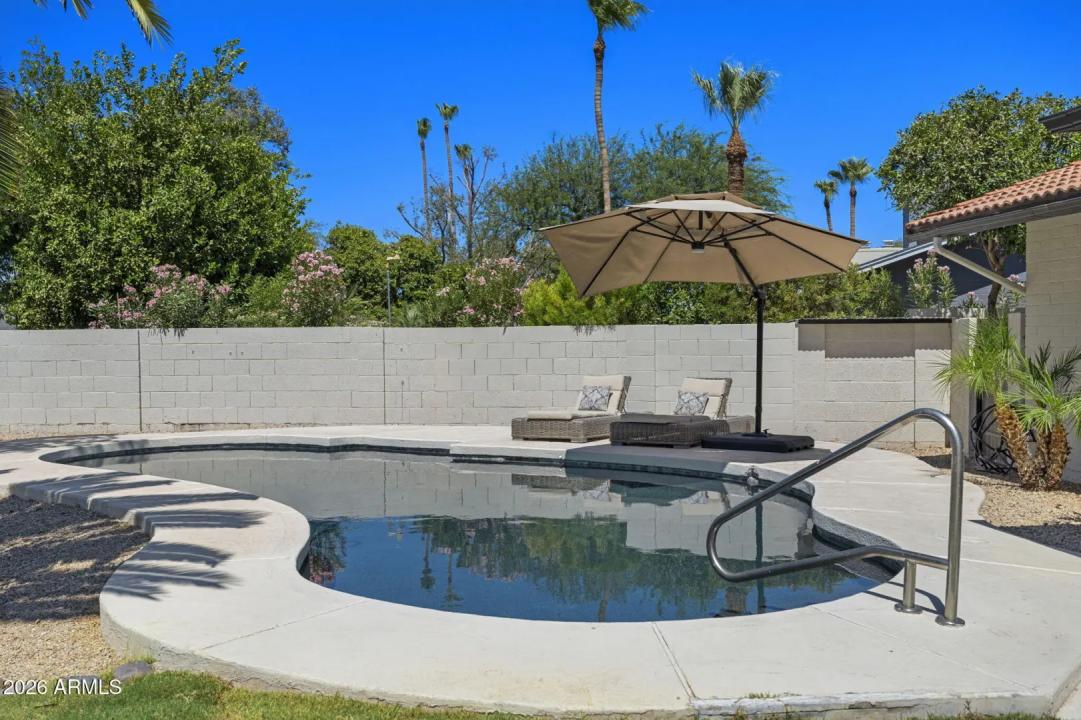 Real Estate Picture 21