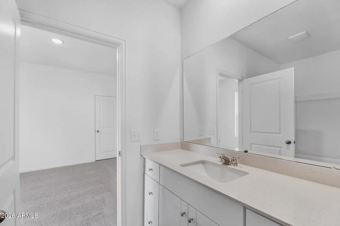 Real Estate Picture 8