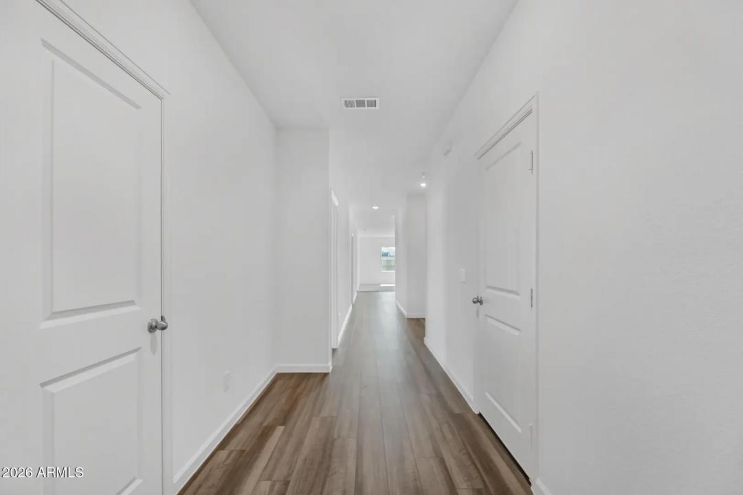 Real Estate Picture 14