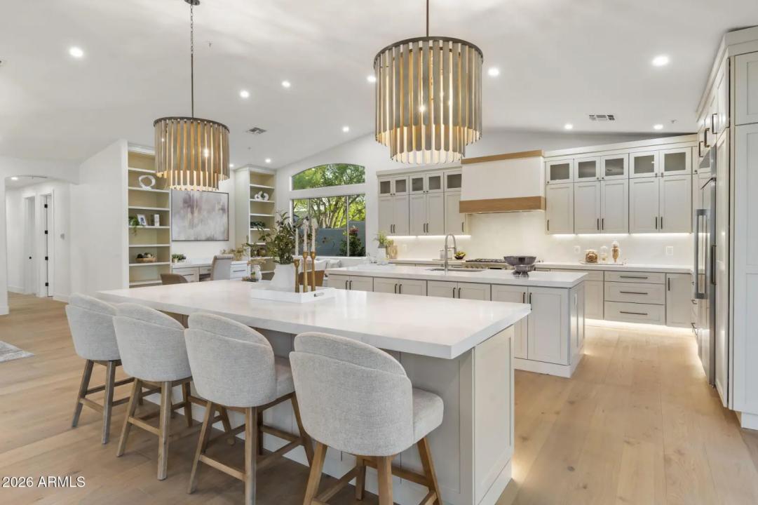 Real Estate Picture 2