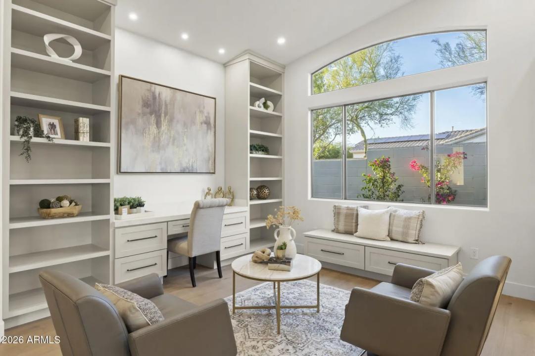 Real Estate Picture 6