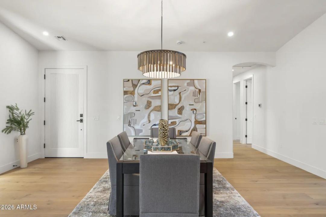 Real Estate Picture 12