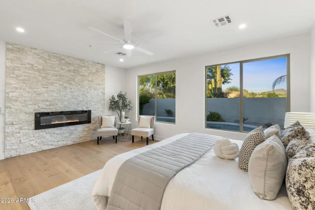 Real Estate Picture 13