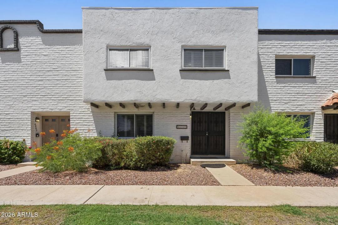 Real Estate Picture 1