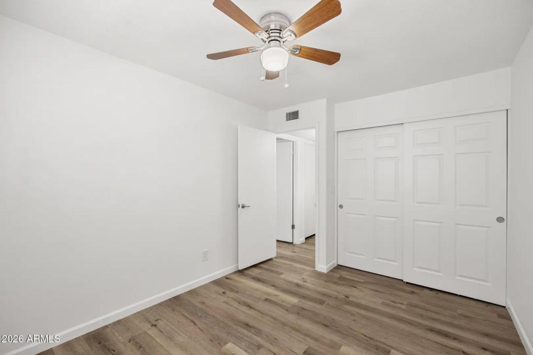 Real Estate Picture 13