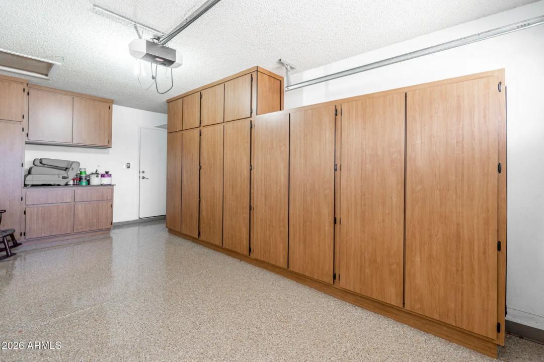 Real Estate Picture 24