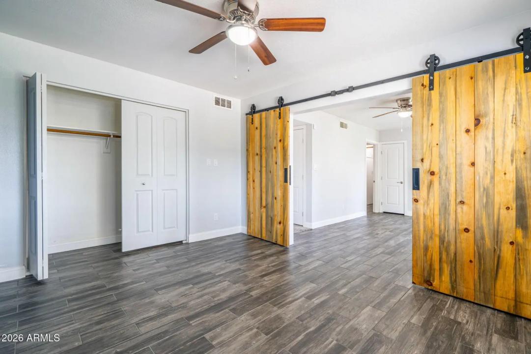 Real Estate Picture 15