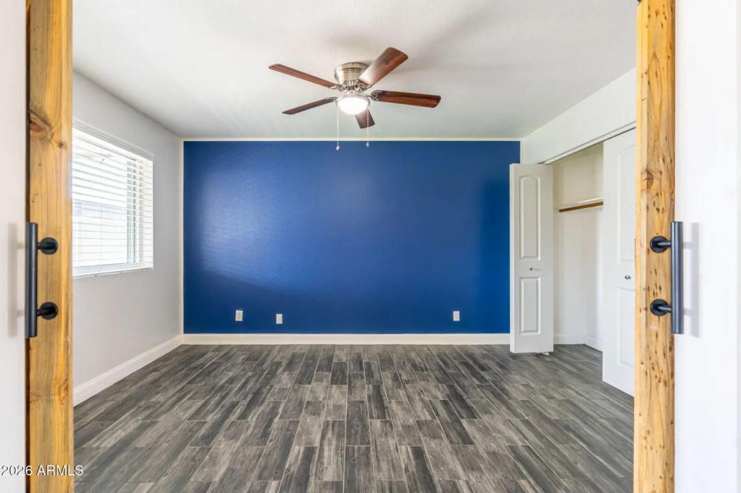 Real Estate Picture 14
