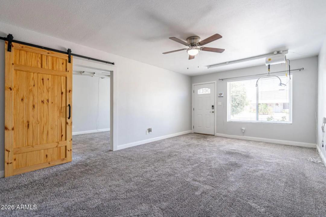 Real Estate Picture 5