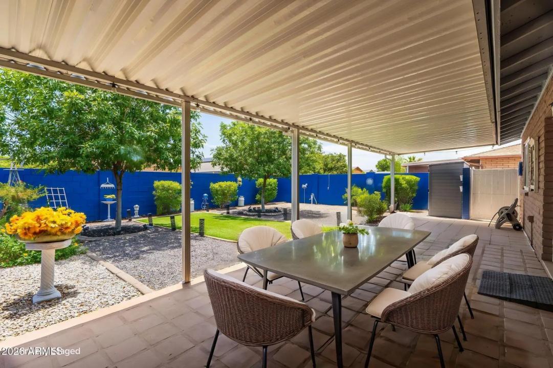 Real Estate Picture 25