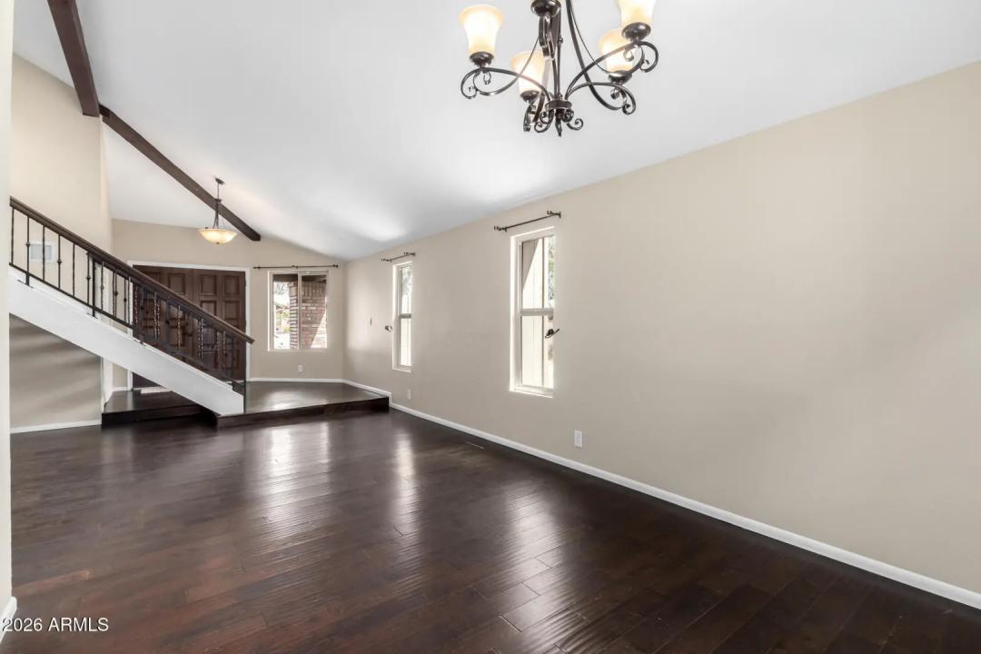 Real Estate Picture 8