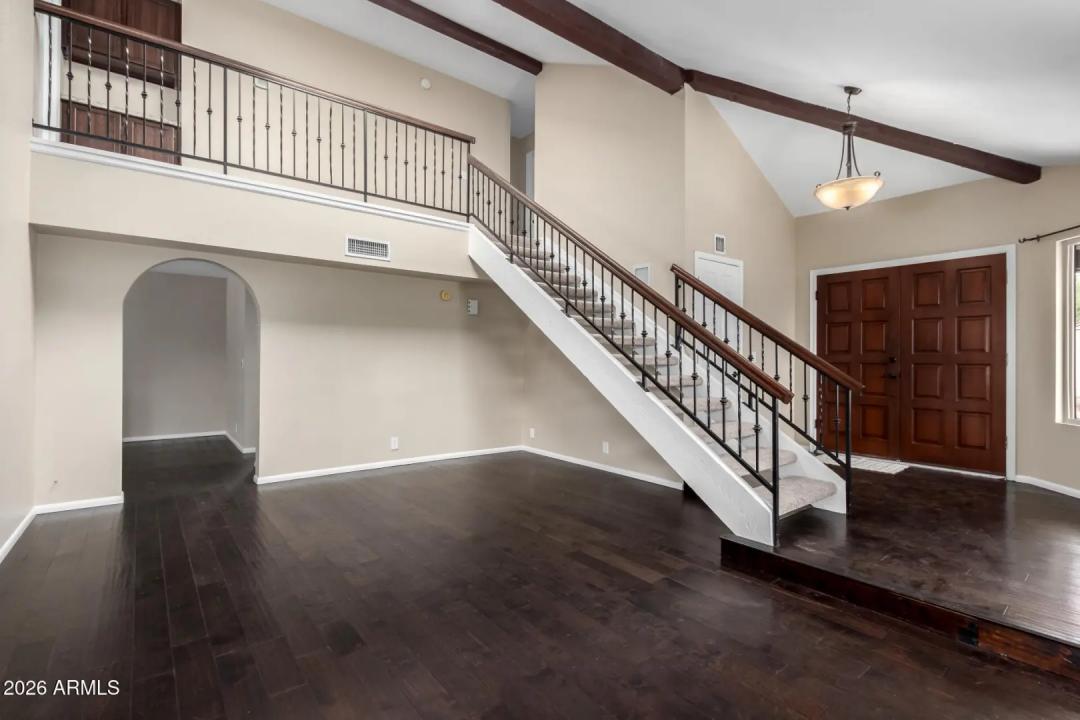 Real Estate Picture 10