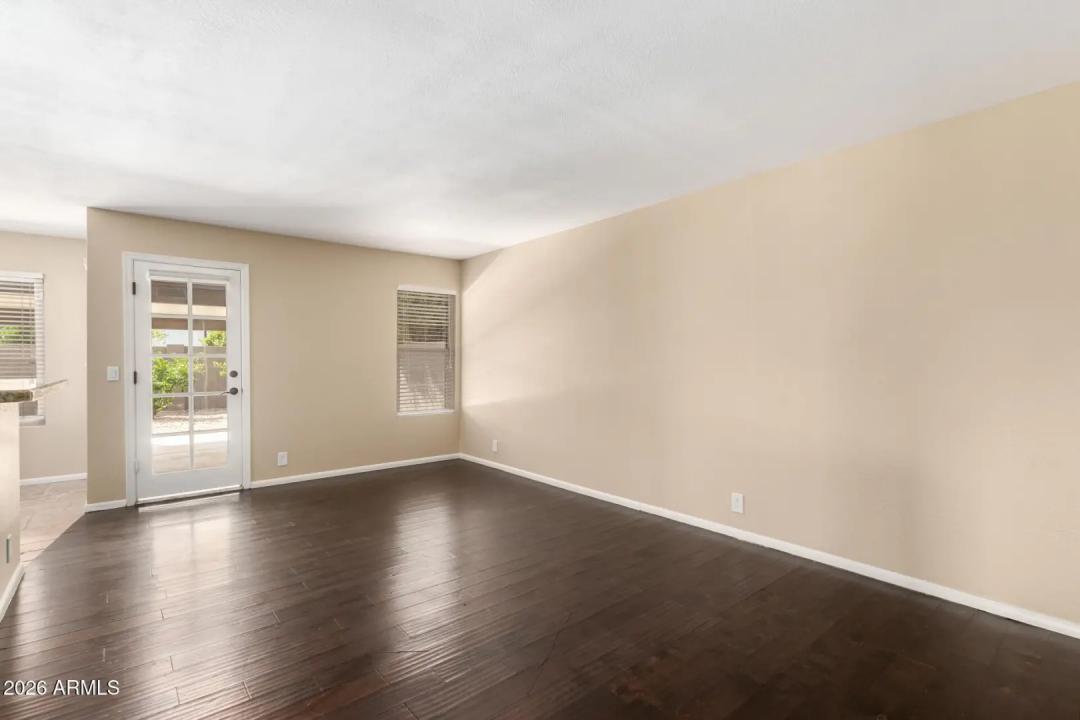 Real Estate Picture 11