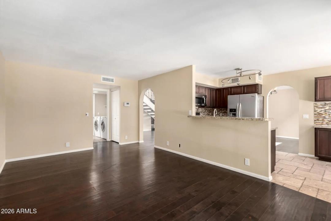 Real Estate Picture 12