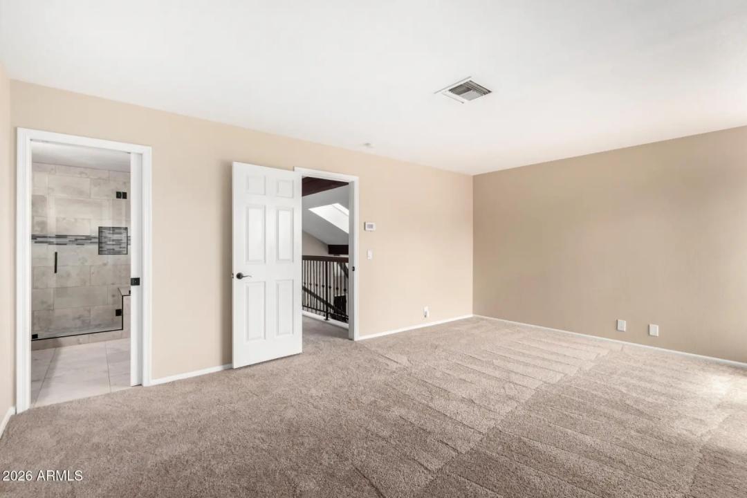 Real Estate Picture 19