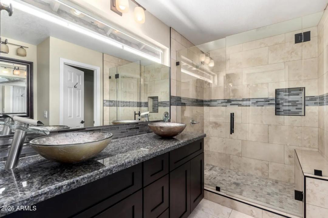 Real Estate Picture 20