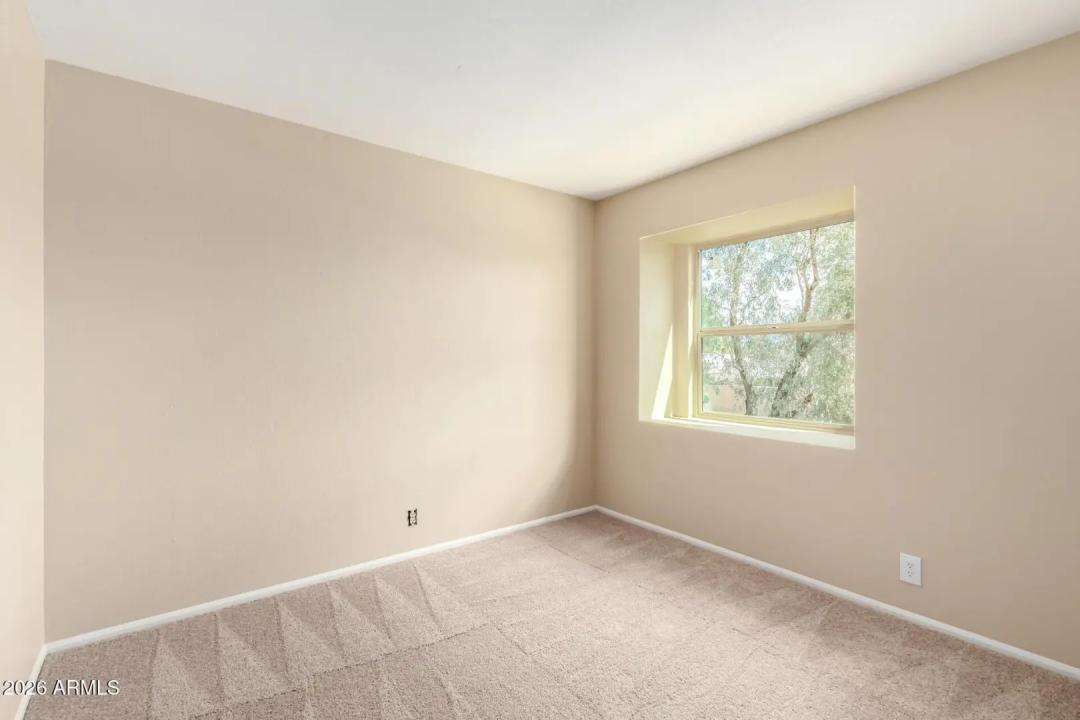 Real Estate Picture 22