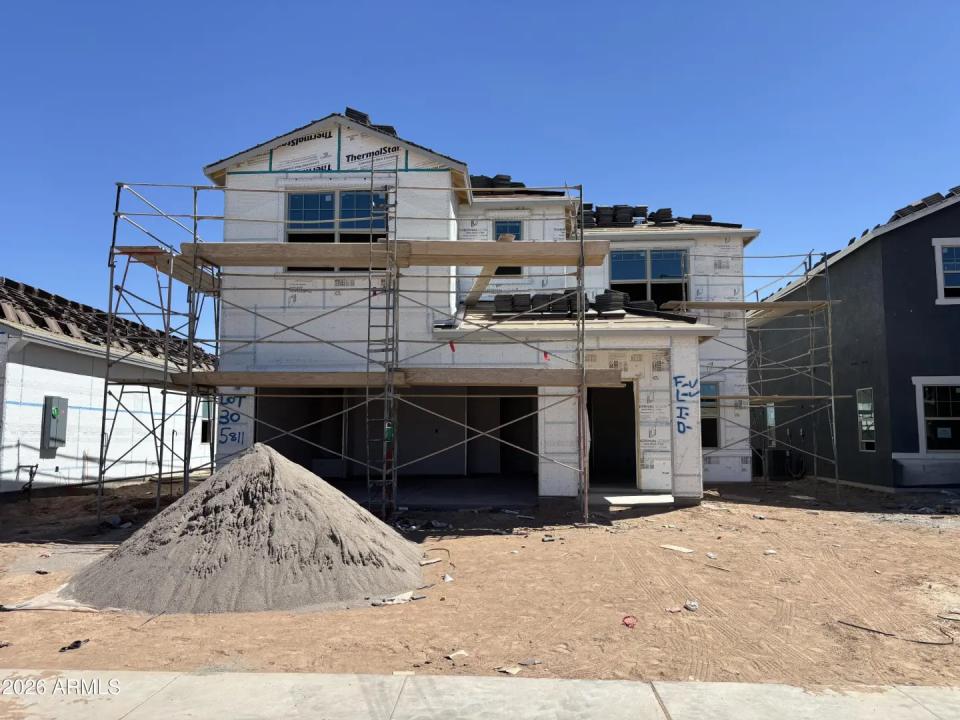 5811 E HORNBLENDE Way San Tan Valley AZ 85143