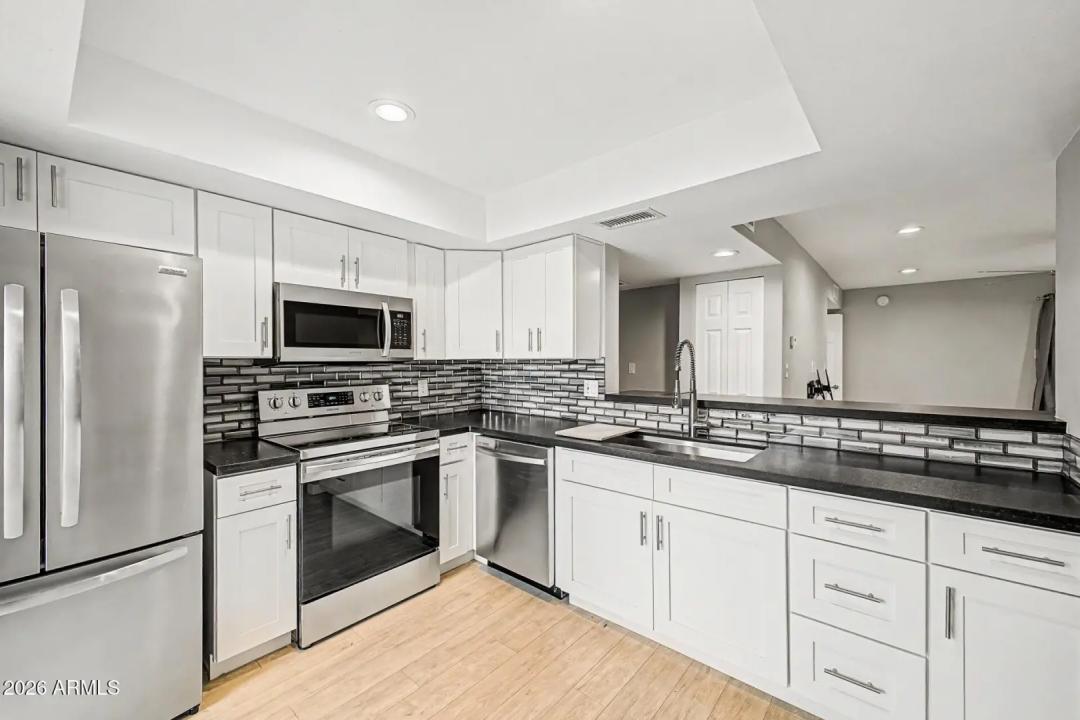 Real Estate Picture 2