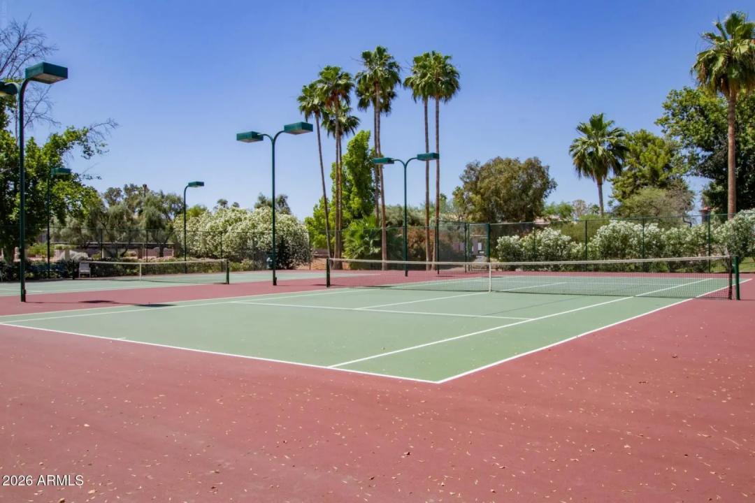 Real Estate Picture 24
