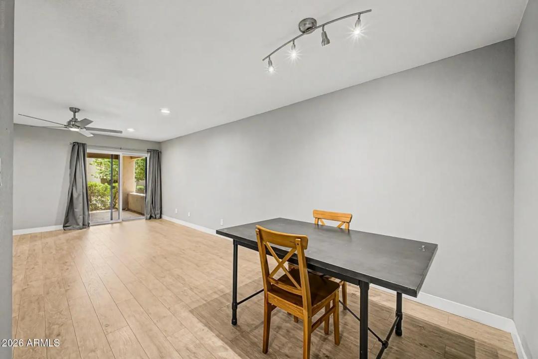 Real Estate Picture 9